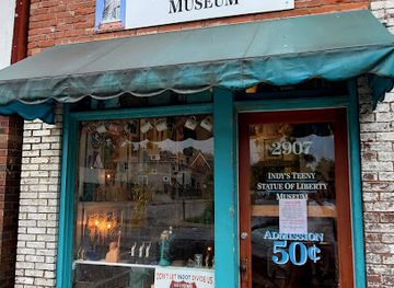 indiana/indianapolis/attraction/indy-s-teeny-statue-of-liberty-museum