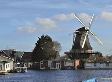 netherlands/dutch-coast/attraction/molen-van-sloten-1990-kuiperij-museum-windmill