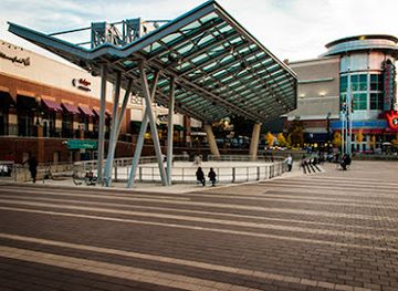 maryland/silver-spring/attraction/silver-spring-civic-building-at-veterans-plaza