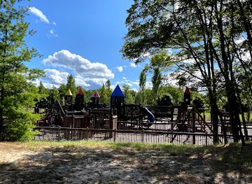 michigan/pere-marquette-state-forest/attraction/lighthouse-park