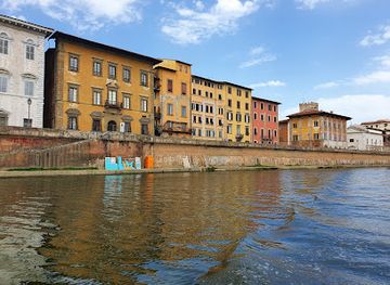 italy/pisa/attraction/palazzo-lanfranchi