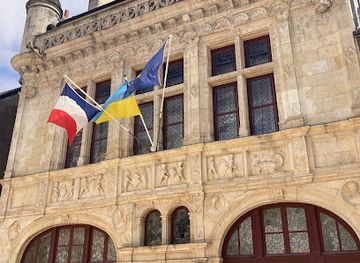france/centre-val-de-loire/attraction/labyrinthe-de-beaugency-45