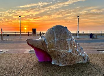 virginia/virginia-beach/attraction/conch-shell-statue
