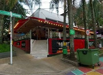 colombia/medellin/attraction/parque-lleras