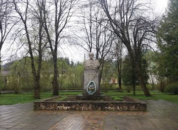 ukraine/trostyan/attraction/monument-to-taras-shevchenko