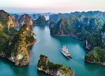 vietnam/ha-long/attraction/indochina-junk-halong-bay-cruise