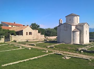 croatia/baranja/attraction/church-of-the-holy-cross