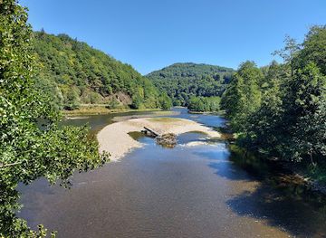 germany/eifel-national-park/attraction/rurtal-with-the-rock-formations-of-uhusley