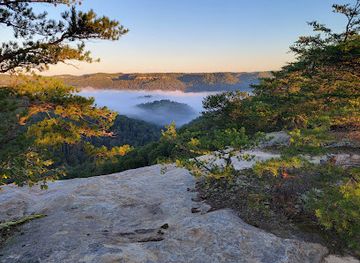 kentucky/natural-bridge-state-resort-park/attraction/haystack-rock