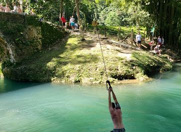 jamaica/runaway-bay/attraction/jamaica-rainforest-hiking