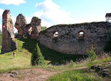 estonia/vorumaa/attraction/ruins-of-vastseliina-episcopal-castle