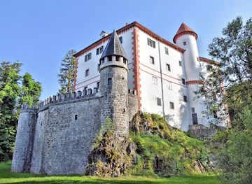 slovenia/lower-carniola/attraction/grad-sneznik