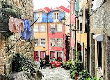 portugal/minho/attraction/largo-da-pena-ventosa