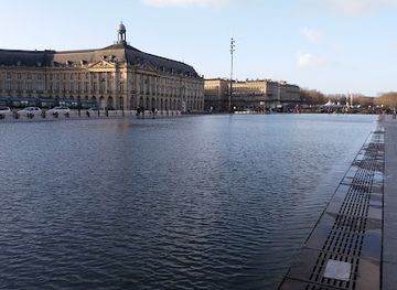 france/aquitaine/attraction/monument-aux-girondins