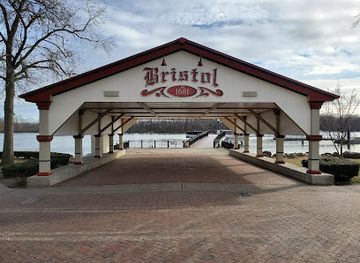 pennsylvania/delaware-valley/attraction/bristol-wharf