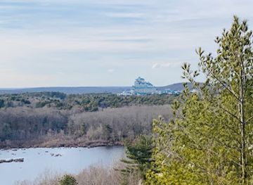 connecticut/mashantucket/attraction/lantern-hill-trail
