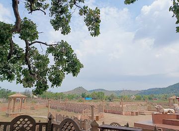 india/central-india/attraction/centre-point-of-india