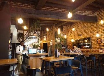 belgium/tournai/attraction/esta-gin-bar