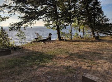 vermont/lake-champlain/attraction/knight-island-state-park