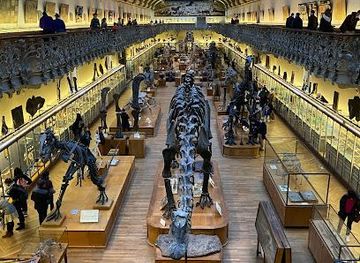 france/versailles/attraction/national-museum-of-natural-history