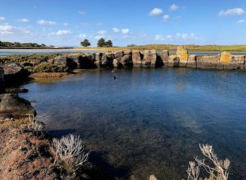 australia/western-district/attraction/port-fairy-lighthouse-on-griffiths-island