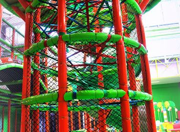 france/angers/attraction/skoubi-parc