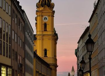 germany/munich/maxvorstadt/attraction/kunsthalle-der-hypo-kulturstiftung