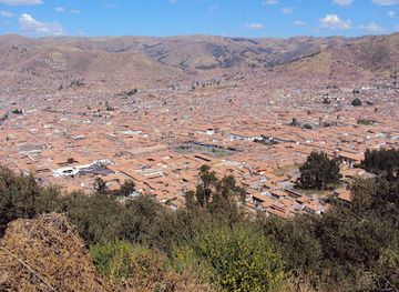 peru/cusco/san-blas/attraction/mirador-desde-el-cristo-blanco