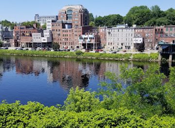 maine/augusta/attraction/old-fort-western