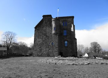 united-kingdom/renfrewshire/landmark/johnstone-castle