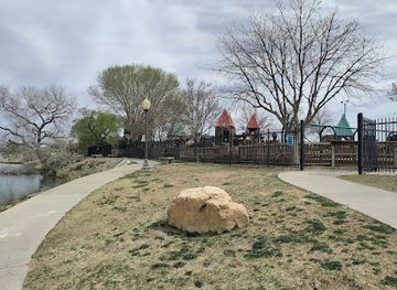 new-mexico/carlsbad/attraction/playground-on-the-pecos
