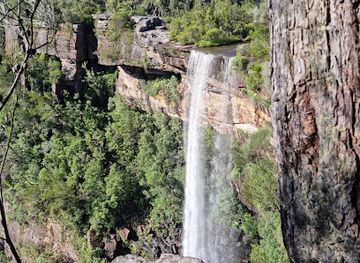 australia/central-highlands/attraction/gerringong-falls