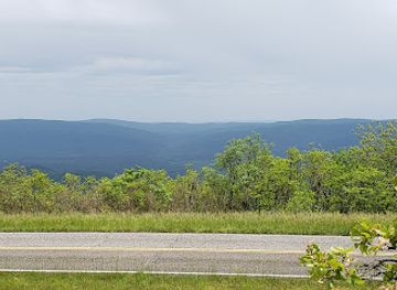 oklahoma/talimena-scenic-byway/attraction/castle-rock-vista