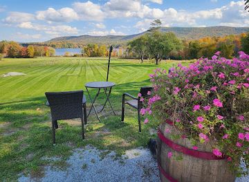 massachusetts/berkshires/attraction/balderdash-cellars