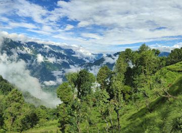 nepal/poon-hill/attraction/sundar-danda-dil