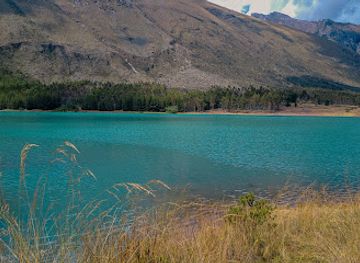 peru/huascaran-national-park/attraction/laguna-queushu