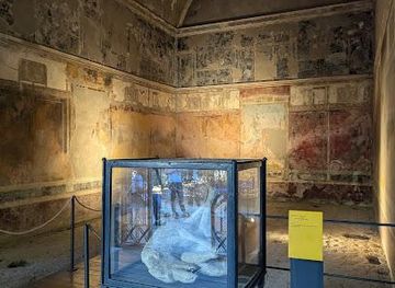 italy/pompeii/attraction/villa-imperiale