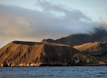 ecuador/coastal-lowlands/attraction/volcan-ecuador