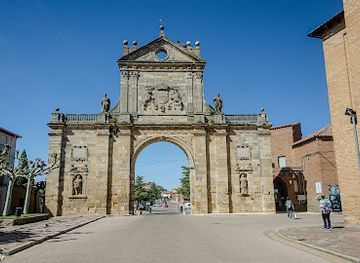 spain/castile-and-leon/attraction/monasterio-real-de-san-benito