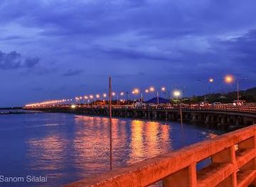 thailand/pattaya/attraction/cholmarkwithi-bridge