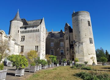 france/pays-de-la-loire/attraction/chateau-de-montsabert