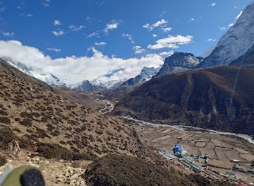 nepal/gokyo-lakes/attraction/dingboche-and-periche-viewpoint