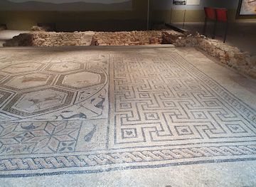 italy/val-di-non/attraction/archaeological-site-villa-romana