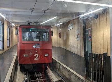 italy/italian-riviera/attraction/funicolare-zecca-righi-capolinea-largo-zecca