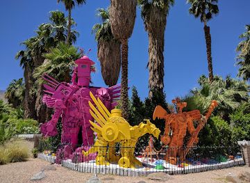 california/southern-california/attraction/robolights