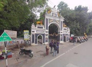 india/udaipur/attraction/gulab-bagh