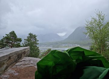 norway/more-og-romsdal/attraction/grindbygget-relax-place