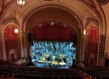 wisconsin/milwaukee/attraction/the-riverside-theater