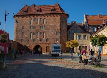 poland/warmia/attraction/wysoka-brama-w-lidzbarku-warminskim