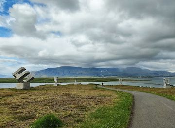 iceland/borgarfjörður/attraction/hallsteinsgarour-sculpture-park